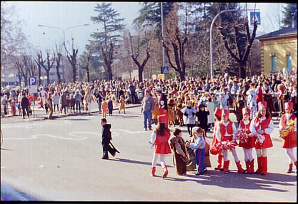 Carnevale1998eSfilata a Pergine_71